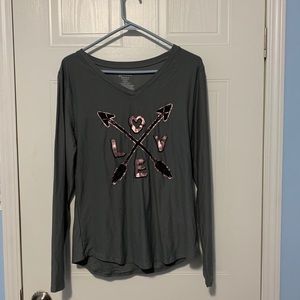 Long sleeve grey shirt